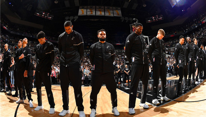 哈登在弧顶 哈登在弧顶