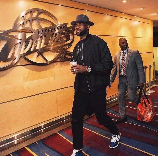 望进球的前 望进球的前